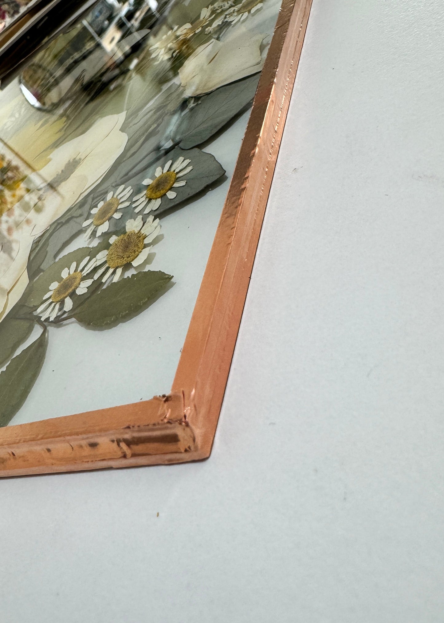 Close up of strong copperfoil for stained glassing double glass